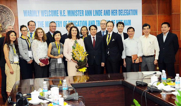 Trần văn B Trần văn B